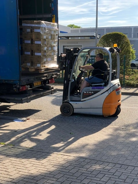 35cd6cbe-465e-461d-b8ad-10c7d3337eb4 (1)